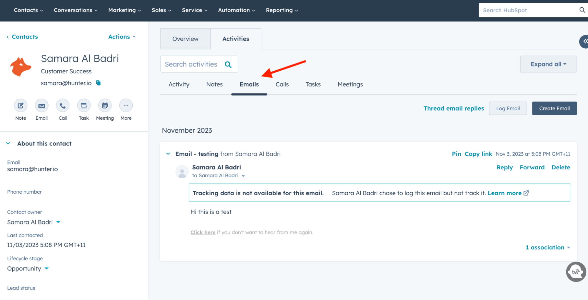 HubSpot interface showing emails synchronized from Hunter